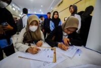 antarafoto-indonesia-peringkat-satu-tingkat-pengangguran-di-asean-170724-bk-4